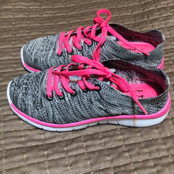 La gear memory foam Clearance